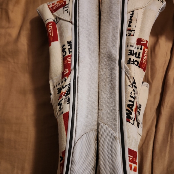 Vans - Picture 5 of 6